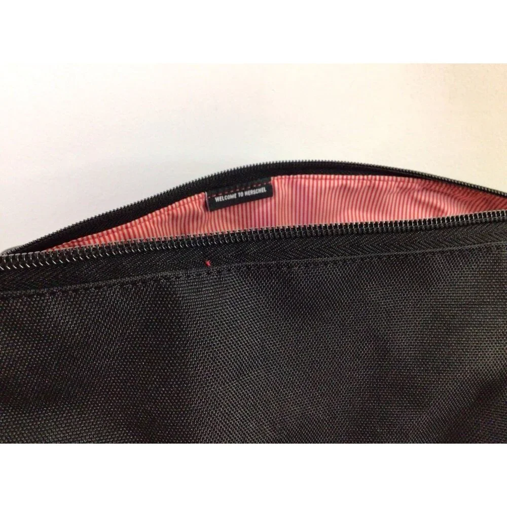 Herschel Duffel Diaper Shoulder Bag Black Crossbody Strap